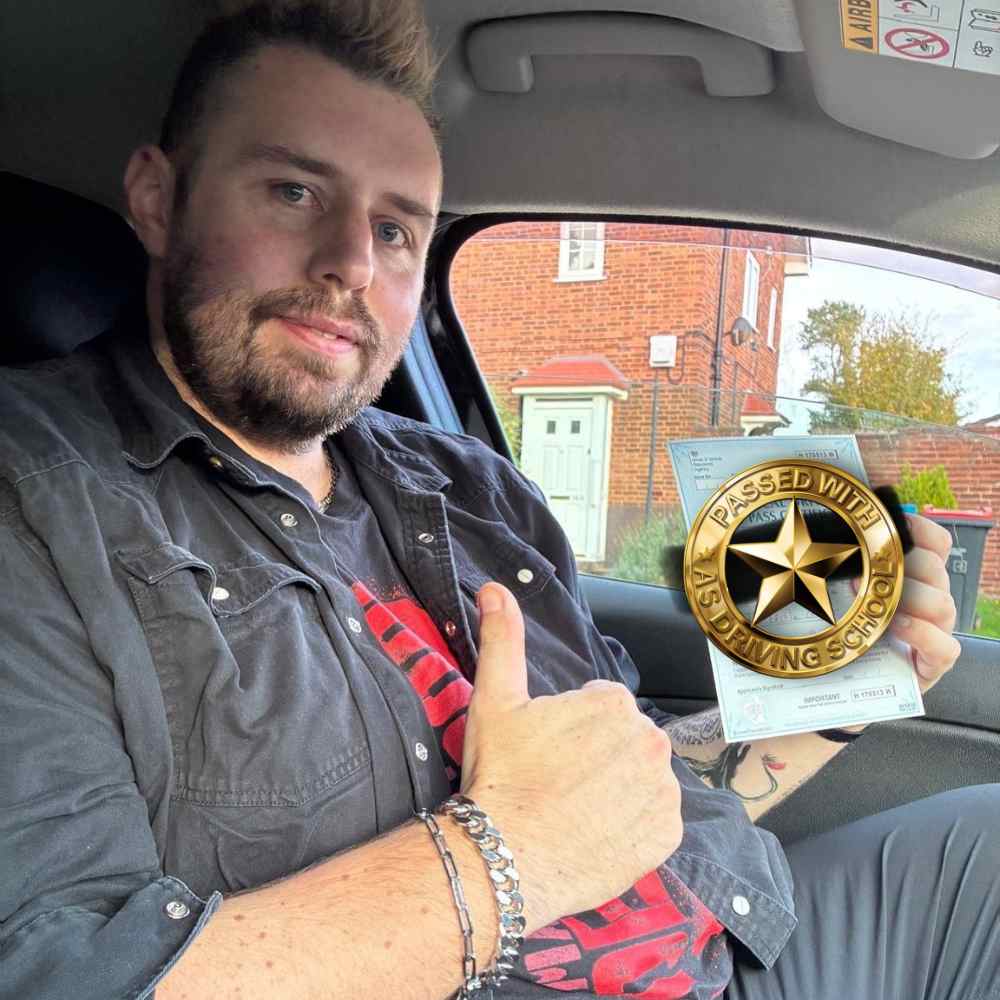 Driving Lessons Wirral with Passed with Us: qualified instructors, fully trained tutors, flexible bookings, and lessons for beginners. Book now.