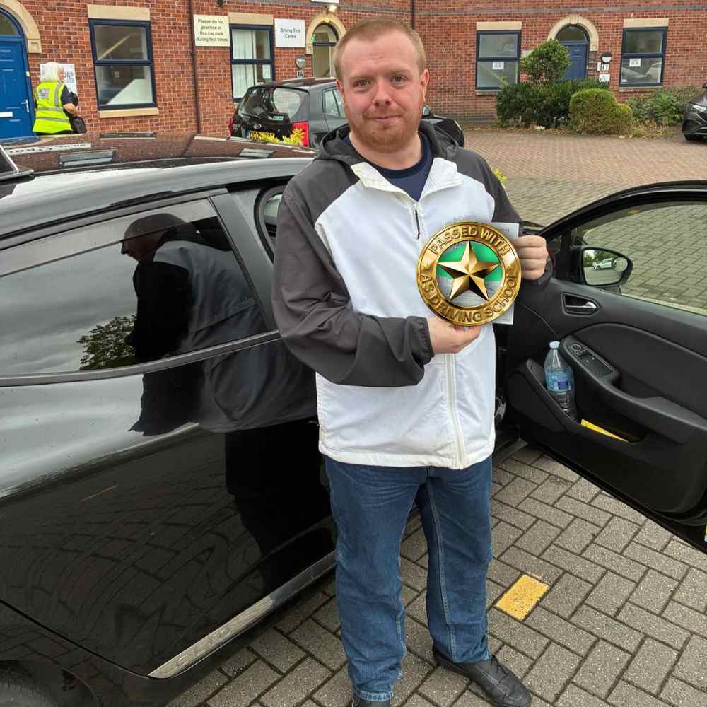 Driving Lessons Wirral—Passed with Us: qualified instructors, fully trained tutors, flexible bookings, and lessons for beginners. Book now.